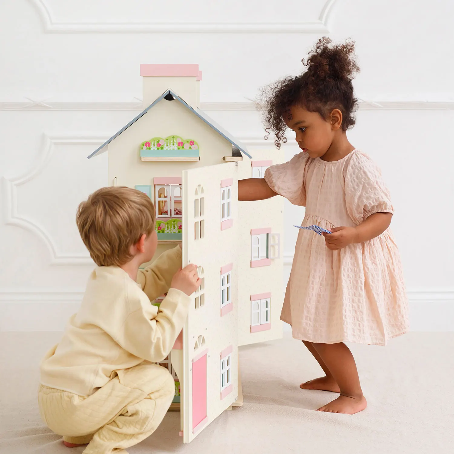 Cherry Tree Hall Haus / Cherry Tree Hall Wooden Dolls House-Le Toy Van (LTV)