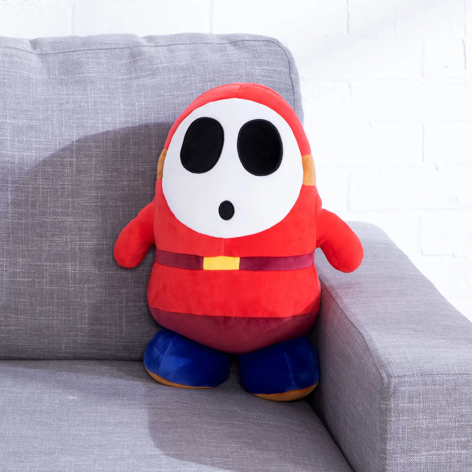 SHY GUY MEGA MOCCHI-MOCCHI-TOMY