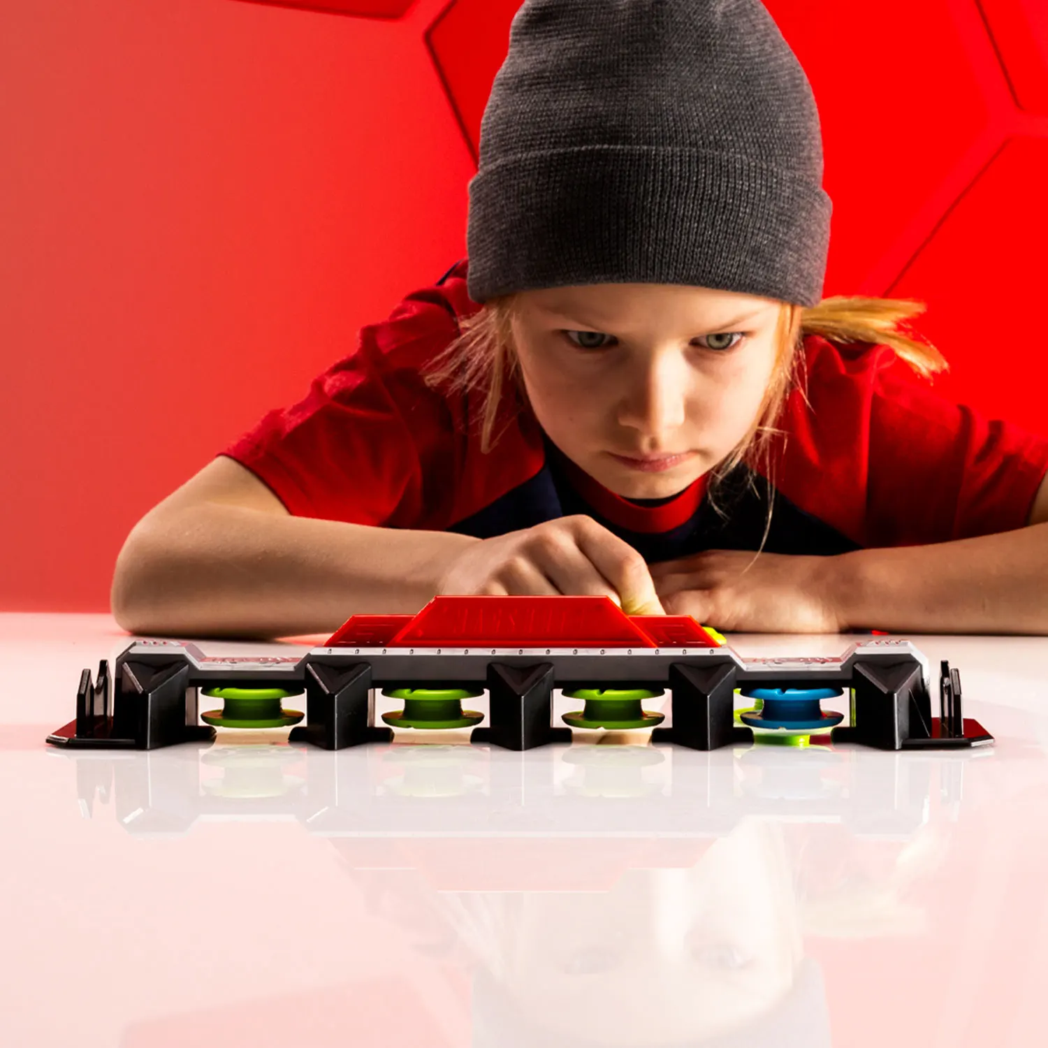 Magshuto Knockout Rail-TOMY